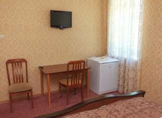 Гостиница Парк отель Аристократ Кострома 1-комнатный номер стандарт семейный-2